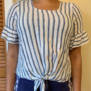 ***Perfect for summer striped blouse
